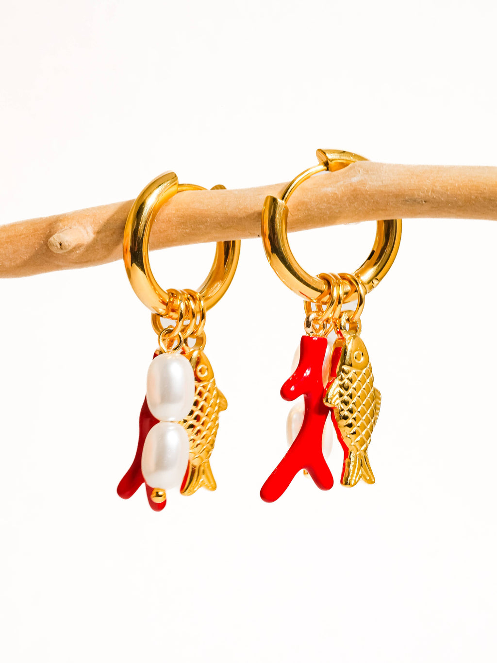 Rocaille 18K Gold Plated Non-Tarnish Fish Pearl Earring: Red