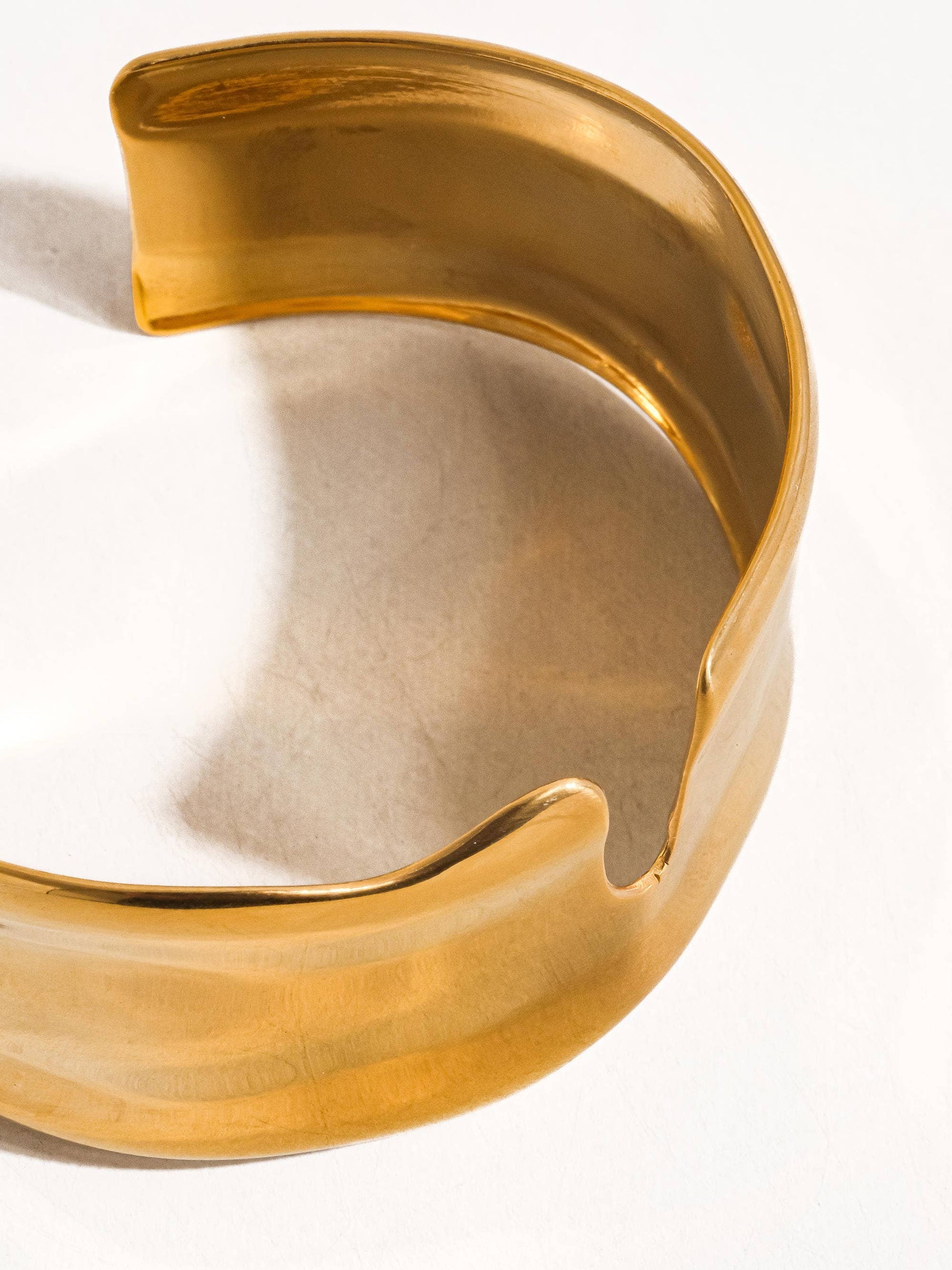 Clyde 18K Gold Plated Non-Tarnish Abstract Bold Bangle: Yellow Gold