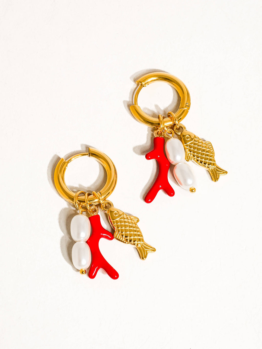 Rocaille 18K Gold Plated Non-Tarnish Fish Pearl Earring: Red