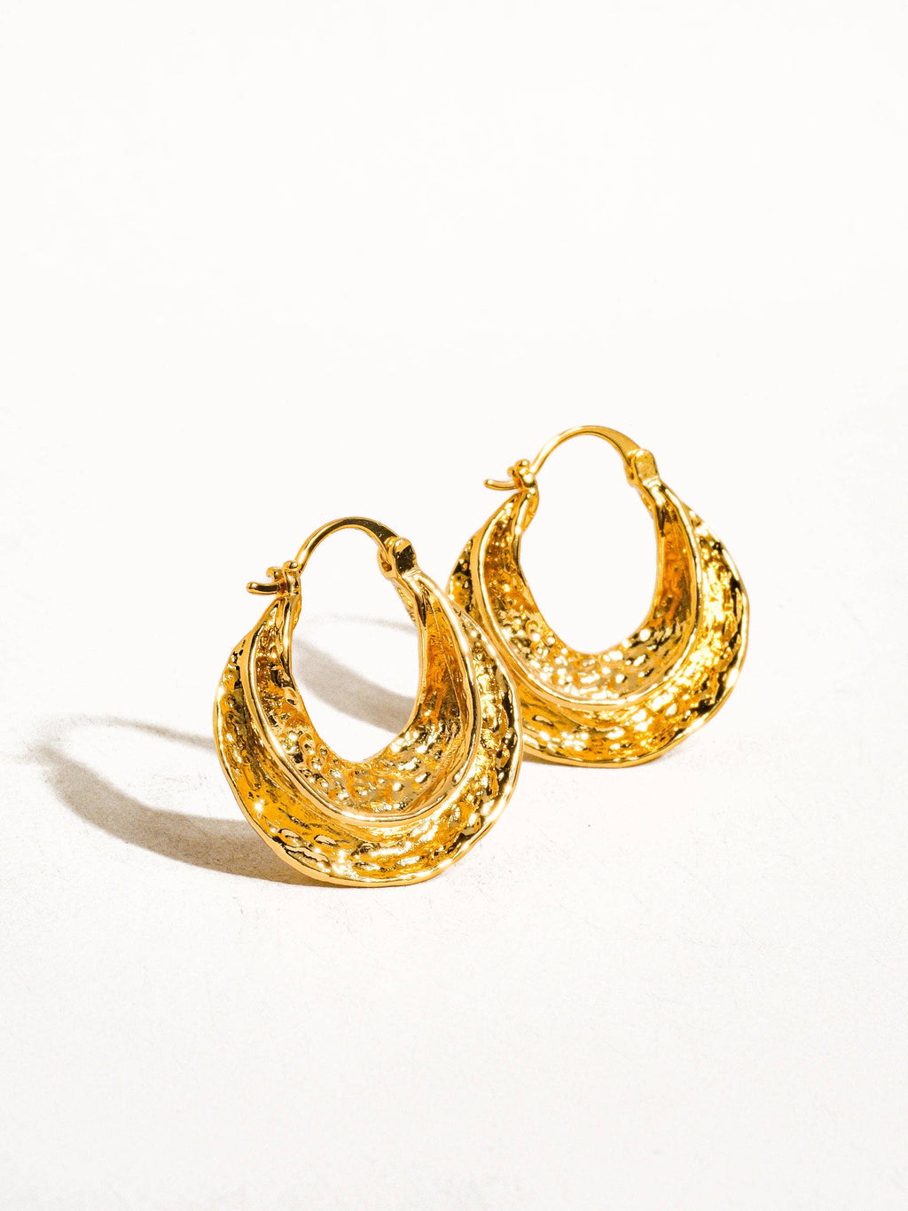 Winfred 18K Gold Plated Swirl Hoop Earring: Yellow Gold