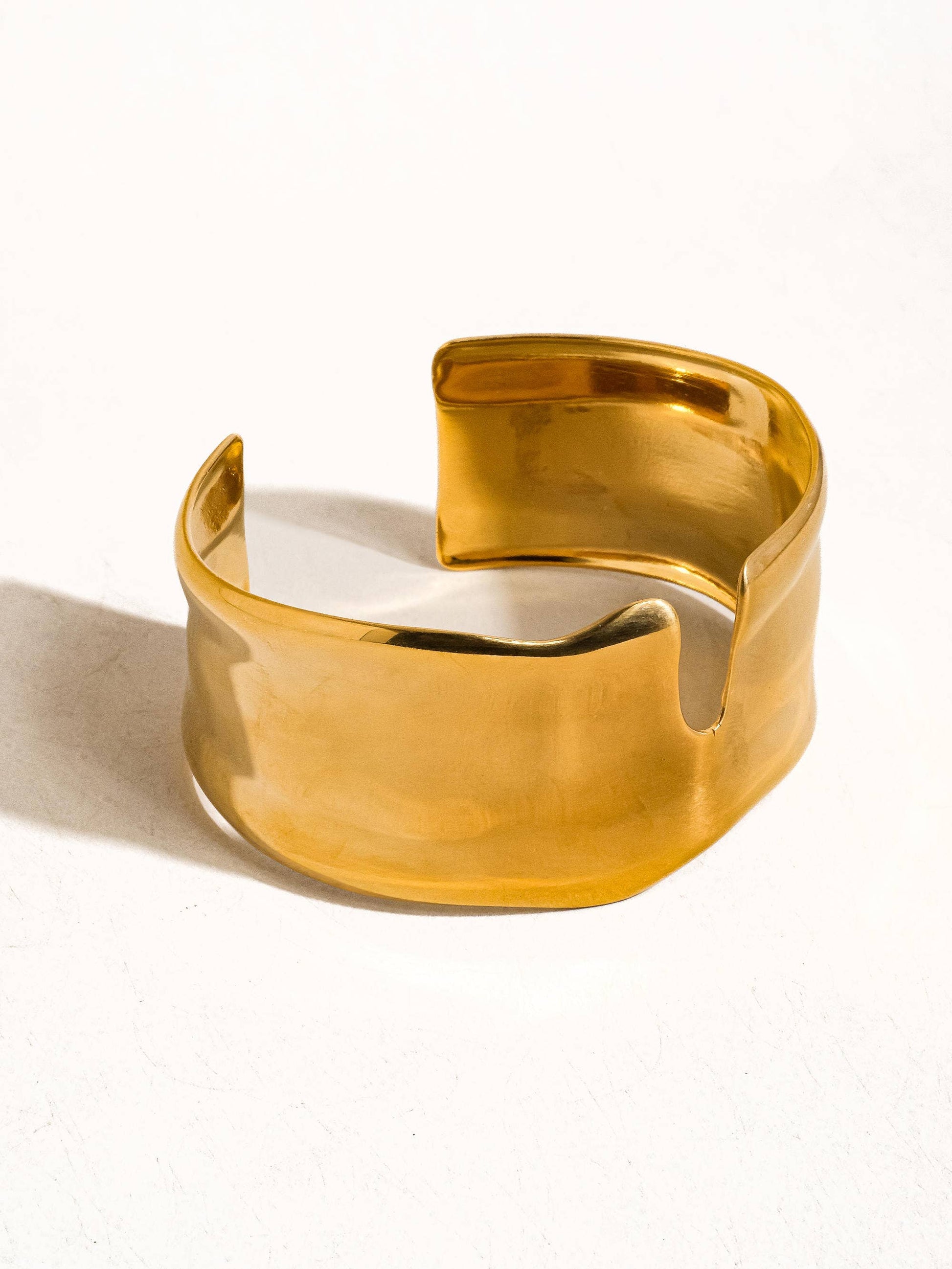 Clyde 18K Gold Plated Non-Tarnish Abstract Bold Bangle: Yellow Gold