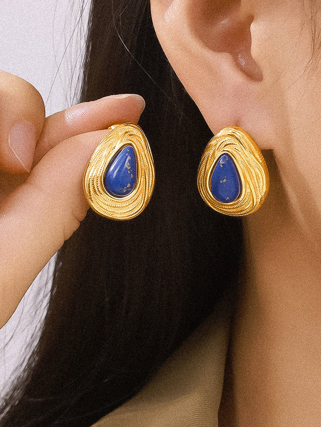 Thura 18K Gold Plated Non-Tarnish Lapis Lazuli Droplet Earring: Blue