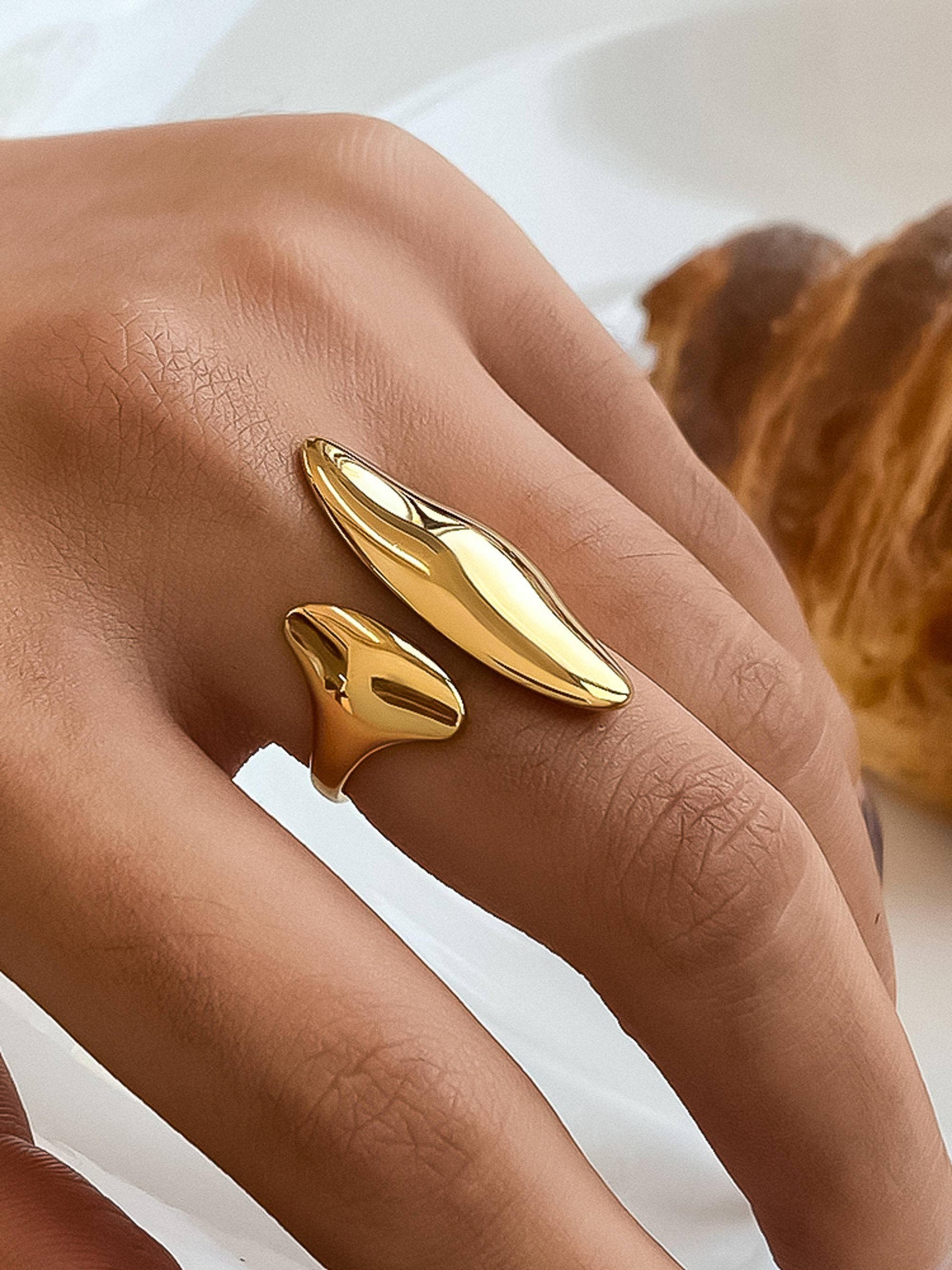 Danielle 18K Gold Plated Non-Tarnish Abstract Statement Ring: Yellow Gold