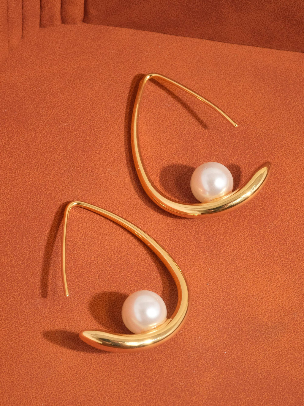 Tallis 18K Gold Plated Classic Pearl Drop Earring: Yellow Gold